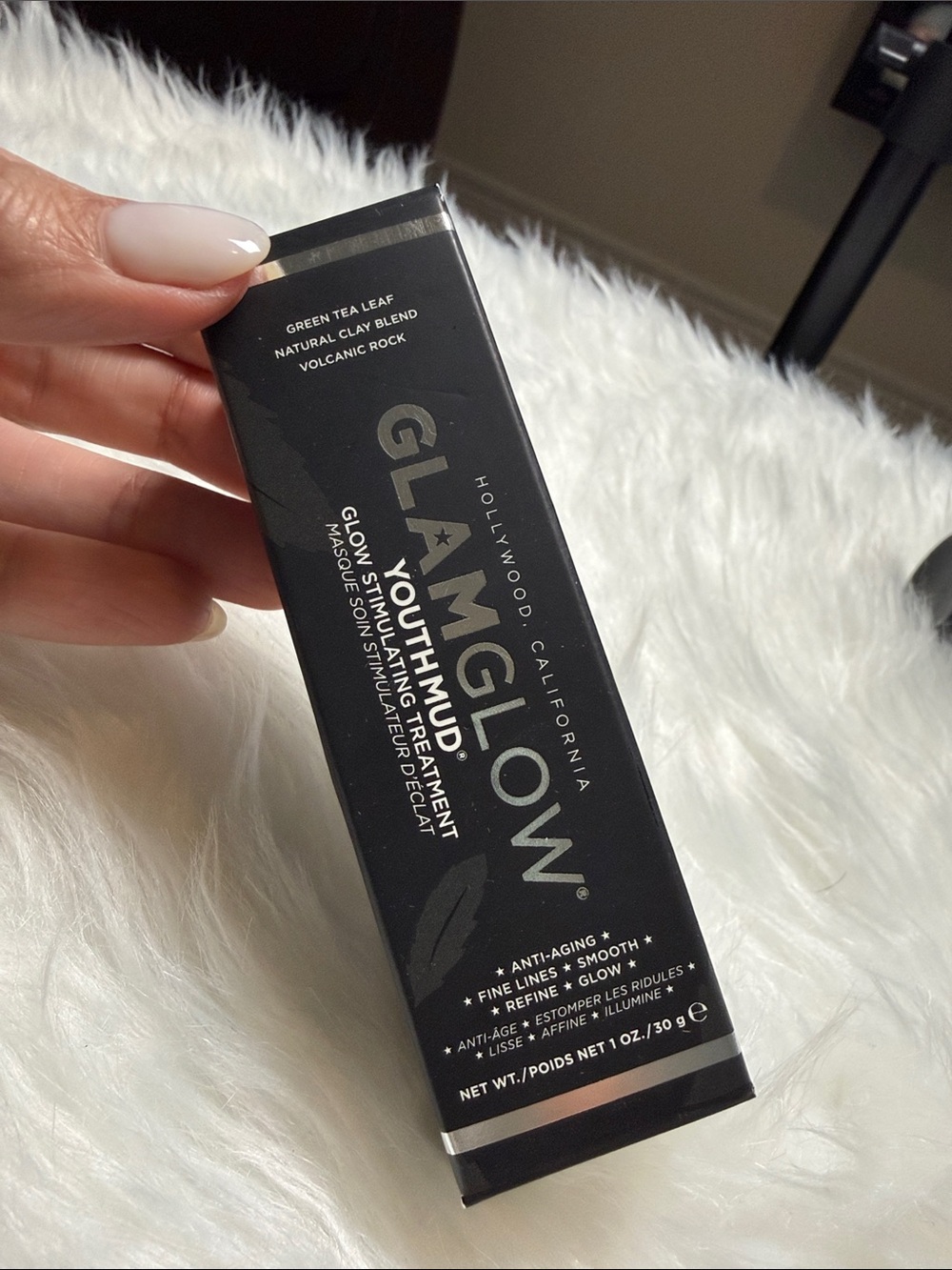 GLAMGLOW Youthmud Glow Treatment - Black & Silver Box